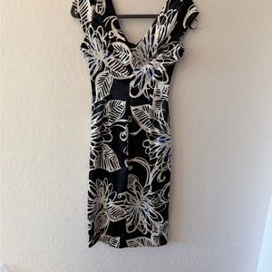 Maggy London Black Floral Sheath Dress | Size 4 | Never Worn